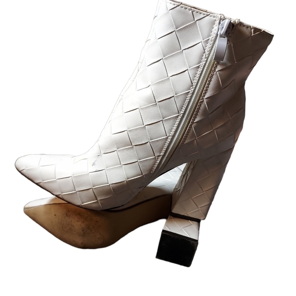 She & In size 39 (8) block heels faux Leather woven look white - Picture 5 of 16